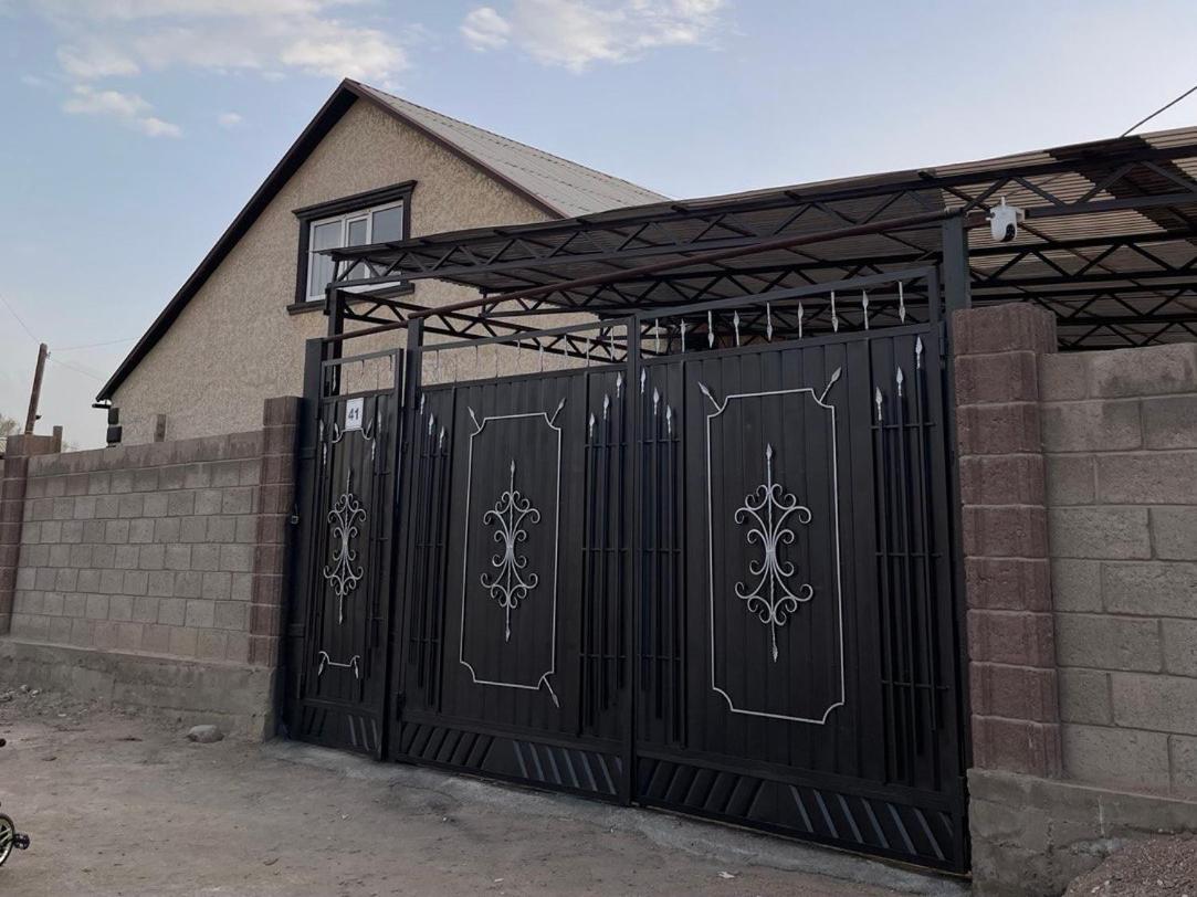 Center Guesthouse Kochkor Dış mekan fotoğraf